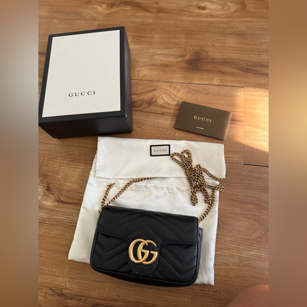 Gucci GG Marmont Mini Quilted Black Leather Shoulder Bag - Picture 10 of 16